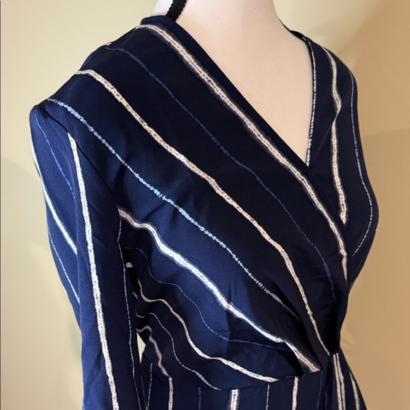 H by Halston Top Navy Striped Women's Size M - Picture 6 of 16